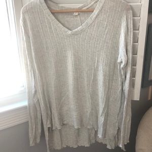 cute grey long top! ✨✨